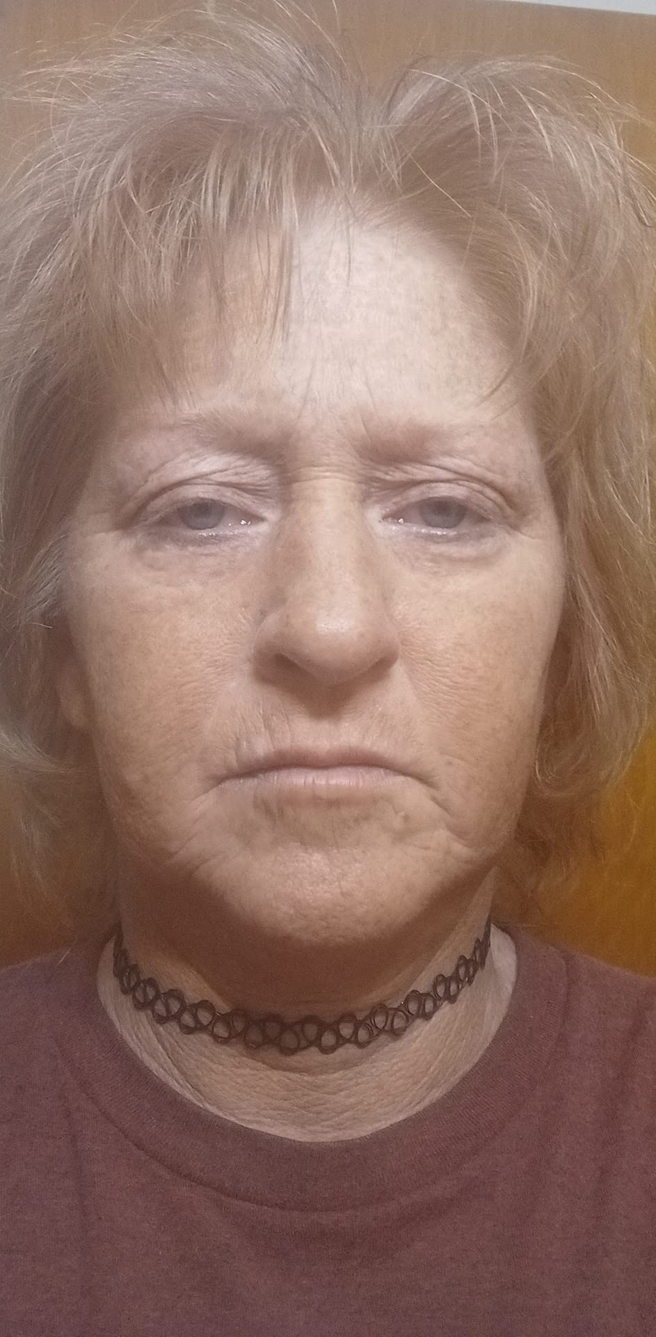 Robyne Leverton