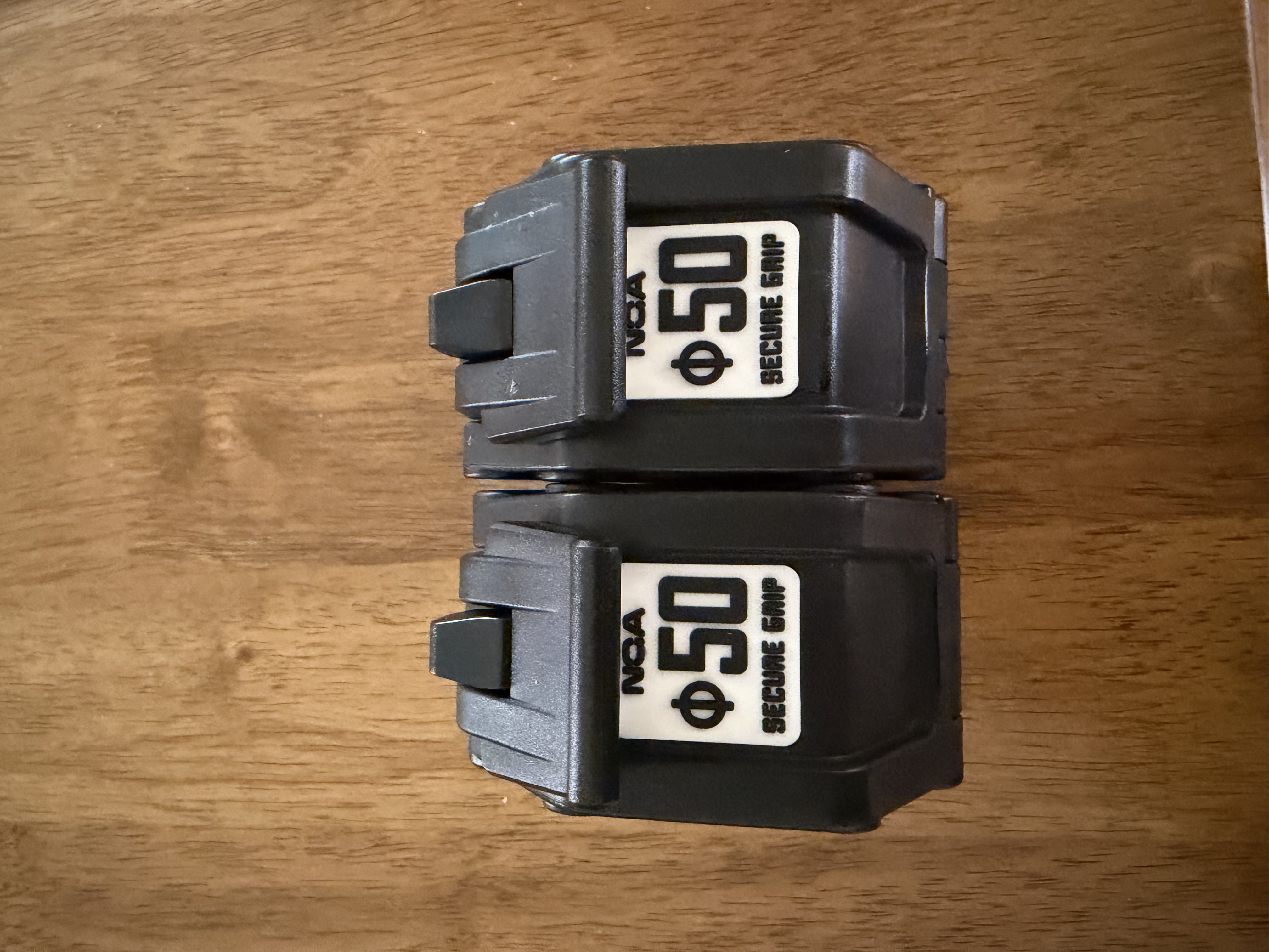 アメリカンバーベル　T-GRIPショートバーベル＋マグネットカラー SECURE GRIP マグネティックバーベルカラー | NGA｜ウチノジム
